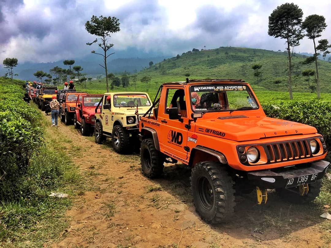 Jeep Offroad Kemuning, Wisata Alam Menantang di Karanganyar